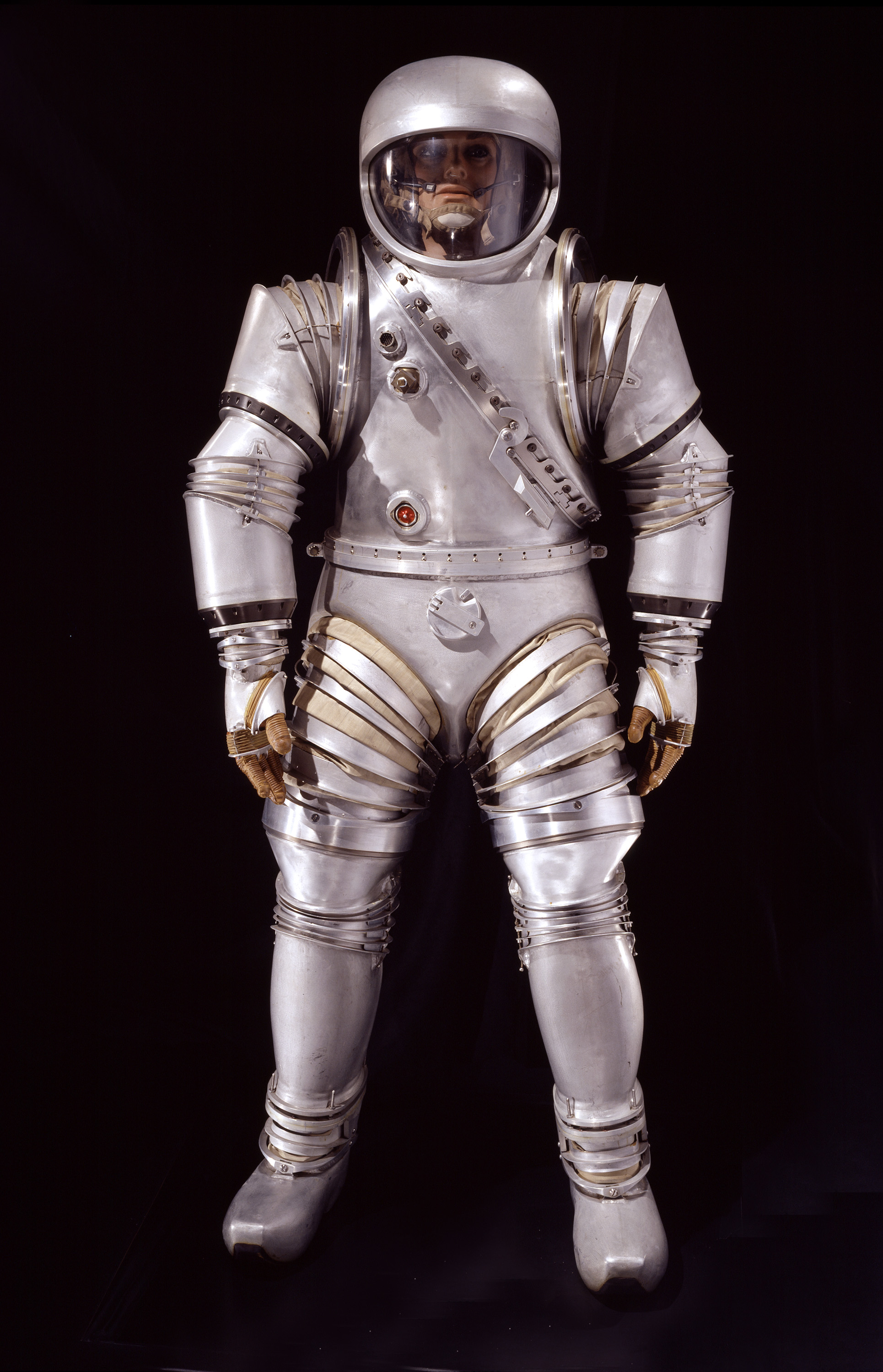 Найти скафандр. RX-2a скафандр. Скафандр Орлан. Скафандр Космонавта. Космический костюм.