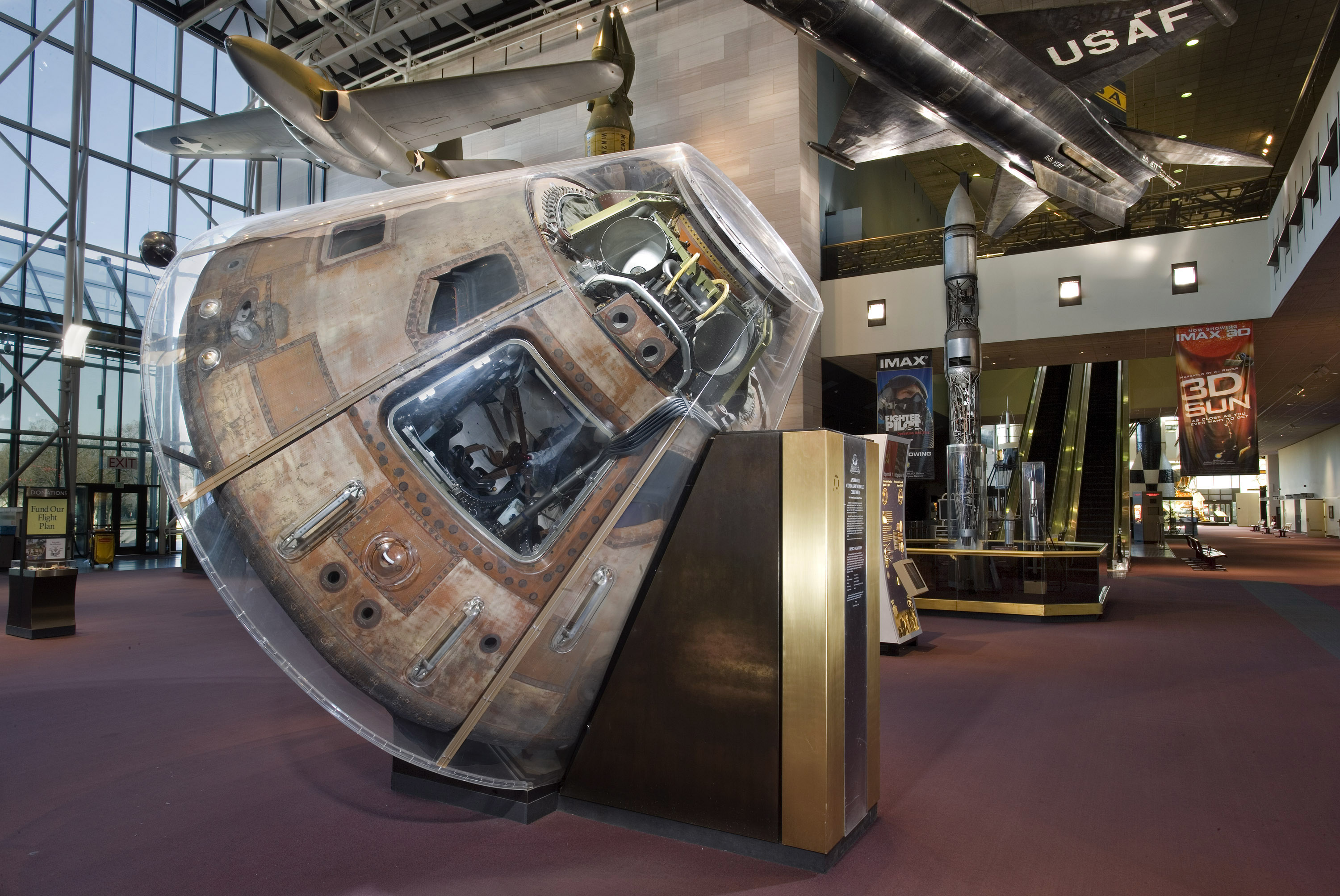<em>Collins' Command Module </em>Columbia<em> at the National Air and Space Museum (Smithsonian Institute)</em>