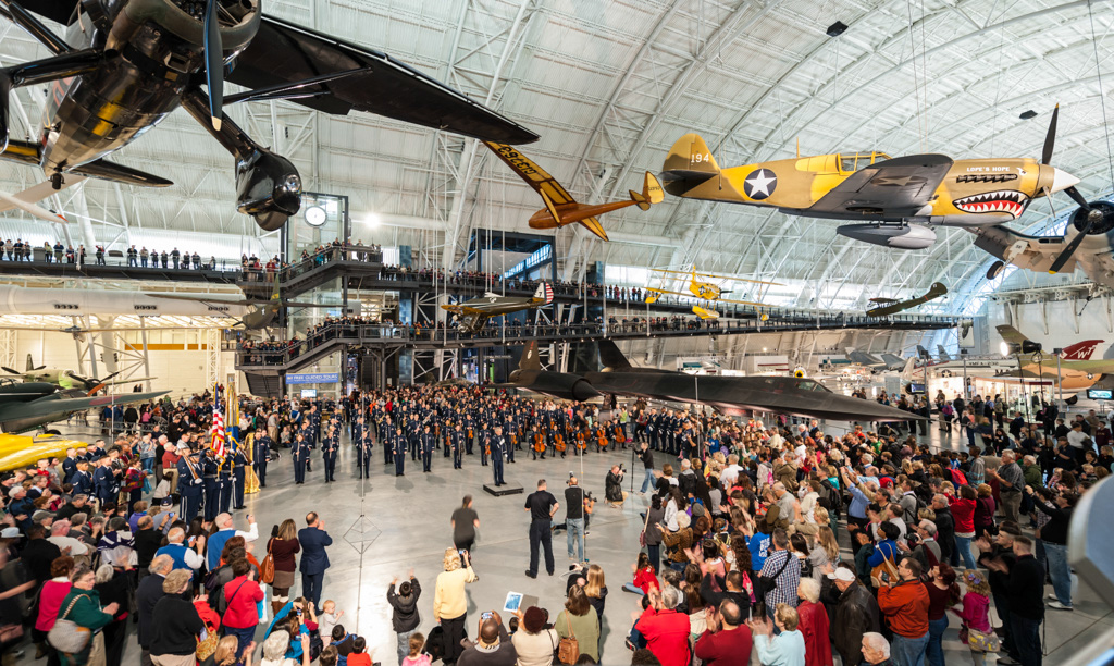 2014 U.S. Air Force Band Flash Mob | National Air and Space Museum