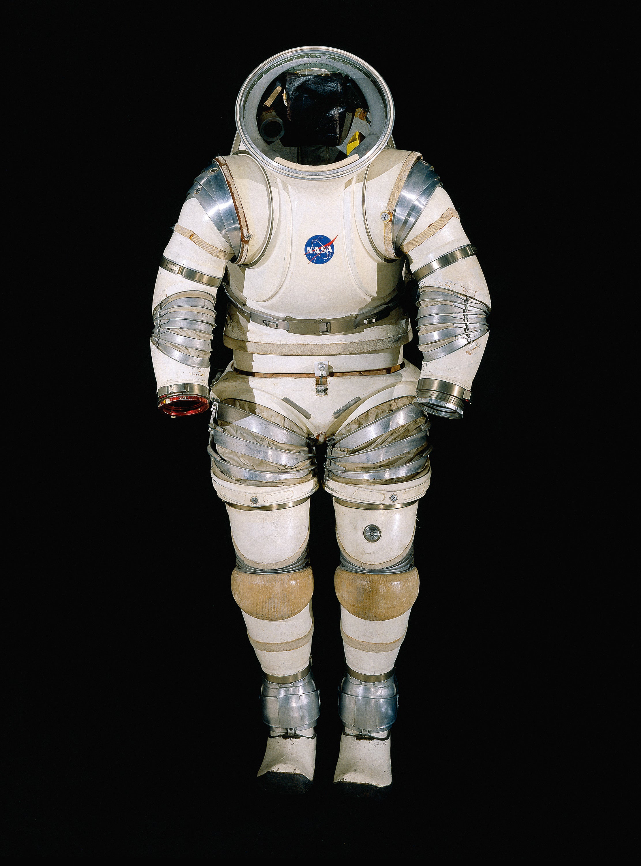 Как называются скафандры. RX-2a скафандр. Скафандр Космонавта. Скафандр Космонавта Орлан. Скафандр Орлан 1977.