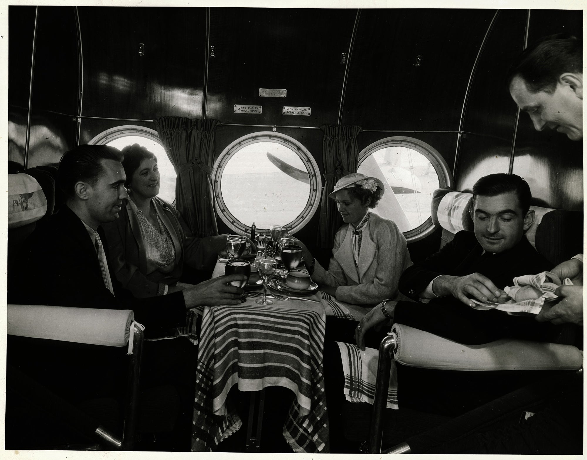 Sikorsky S-42 Clipper, Interior, Passenger Cabin; Pan American Airways (PAA), Crews ...