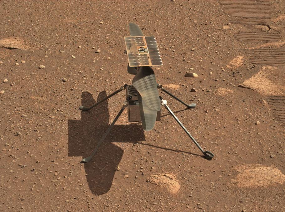 Close-up image of the Ingenuity Mars Helicopter on the surface of Mars.