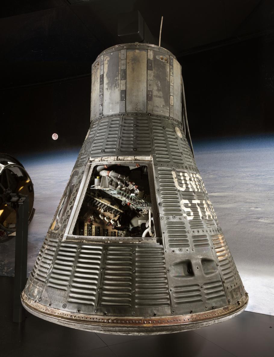 https://airandspace.si.edu/sites/default/files/styles/body_large/public/2022-02/NASM-A19670176000-NASM2016-02692.jpg?itok=umLlJLFY