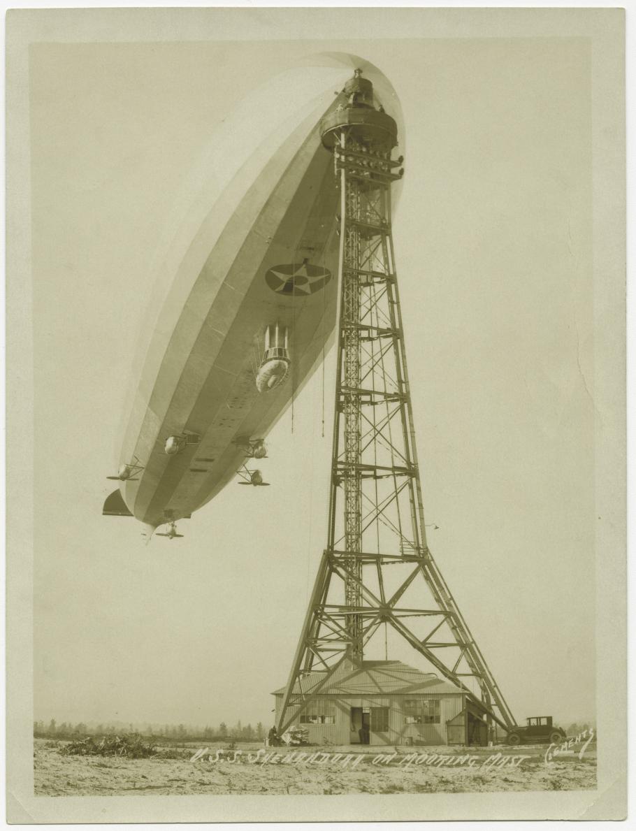  Three-quarter right front view from below of US Navy airship ZR-1 Shenandoah tethered to mooring mast.