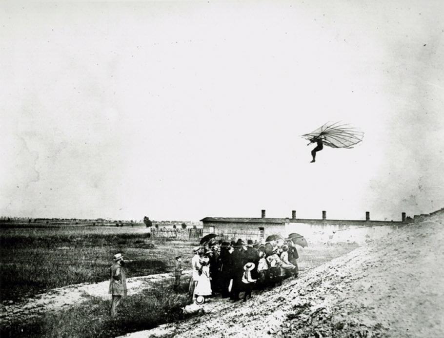 Otto Lillenthal Glider Flight