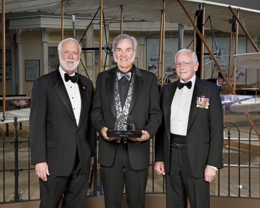 Trophy Lifetime Achievement Winner 2012 - Burt Rutan