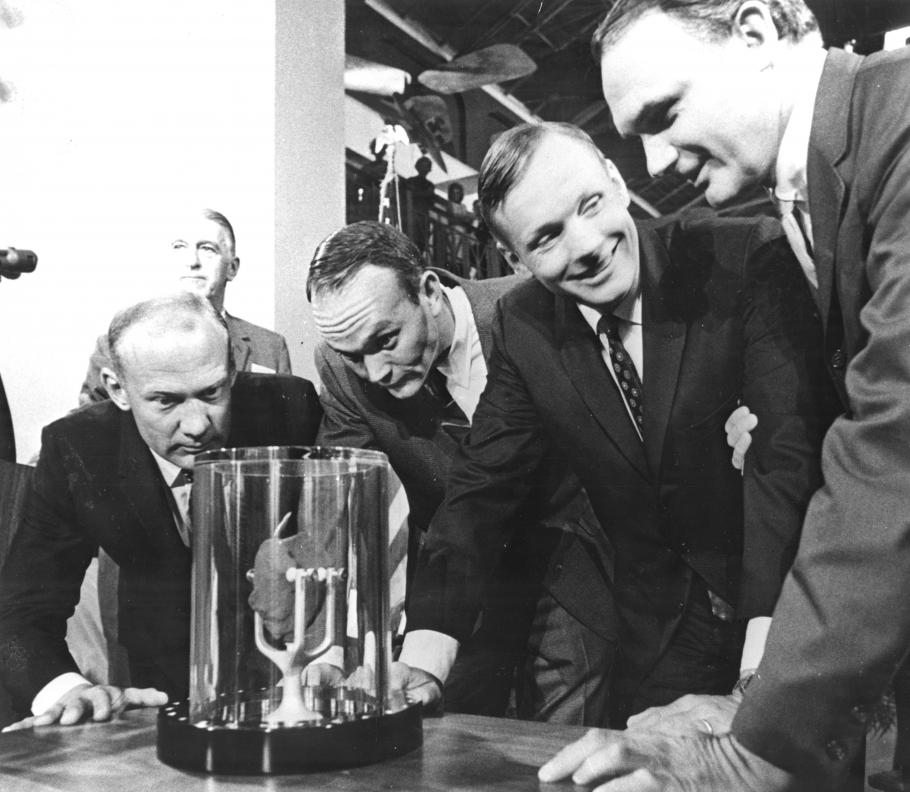 Moon Rock Presented to Smithsonian by Apollo 11 Crew
