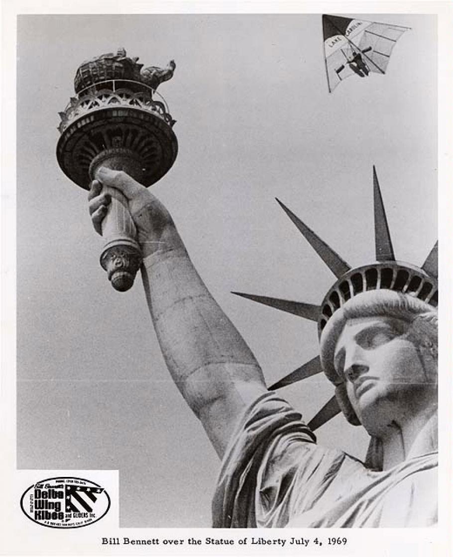Bill Bennett Hang Gliding over the Statue of Liberty