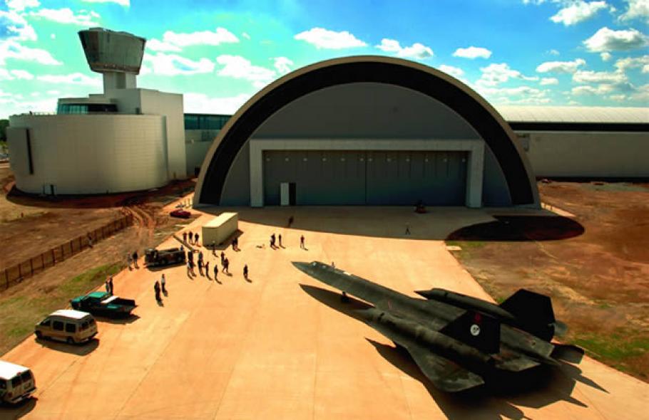 SR-71 Moves into the Udvar-Hazy Center
