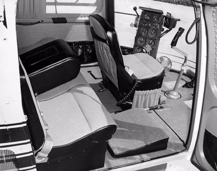 Bell H-13J Cockpit