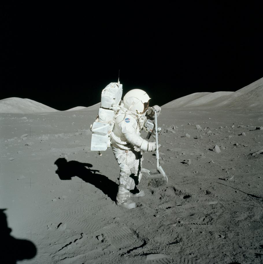 Apollo Schmitt on Moon