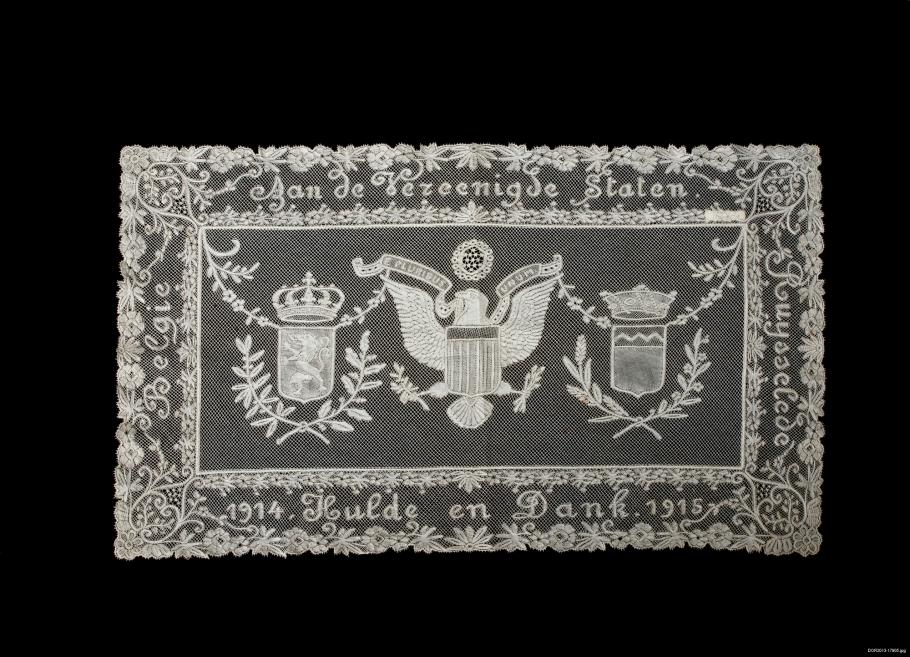 Rectangle lace with eagle.