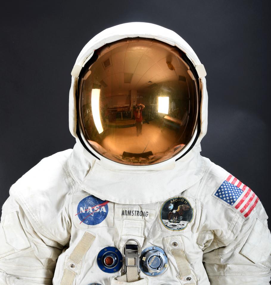 Photographing Neil Armstrong’s Spacesuit | National Air and Space Museum