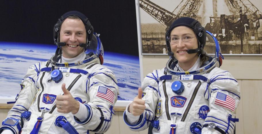 two astronauts in Sokol spacesuits