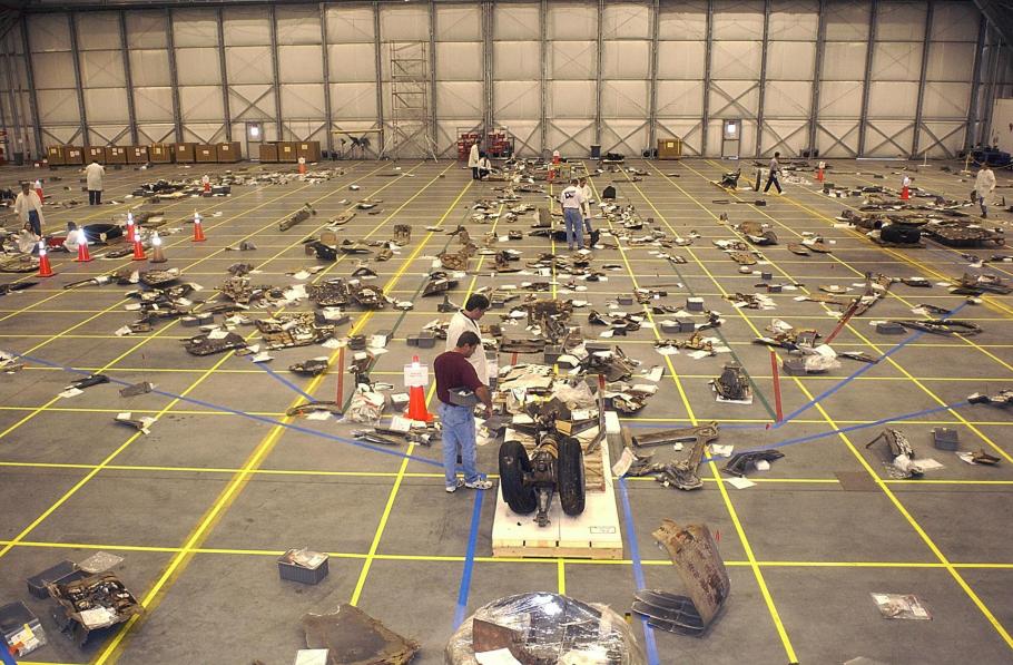 The largest pieces of Columbia’s wreckage were laid out on a grid on the floor of the reconstruction hangar.
