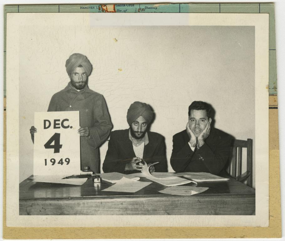 Original Photo Lanphier with two men in Delhi