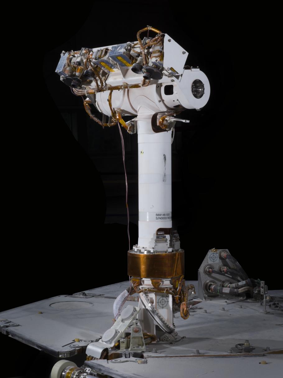 The T-shaped mast, positioned up-front, carries the rover’s panoramic camera system, as well as smaller navigational cameras.
