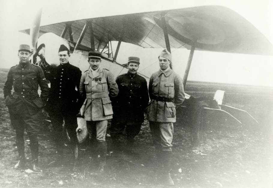 Informal group photograph of early Lafayette Escadrille members