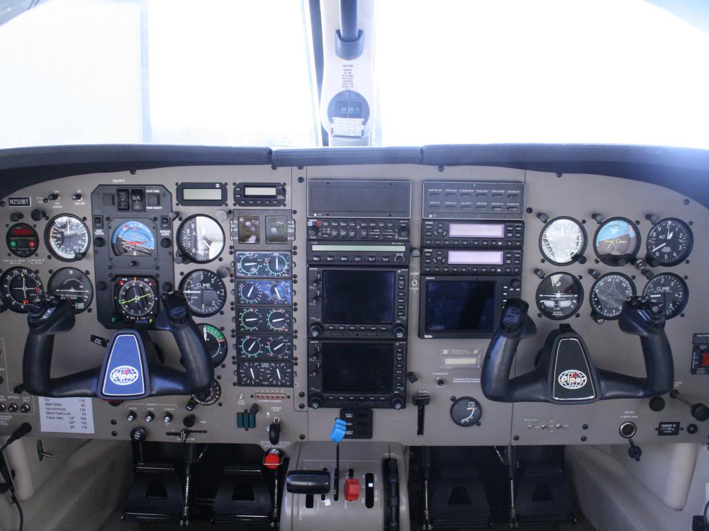 Piper Malibu Mirage Cockpit