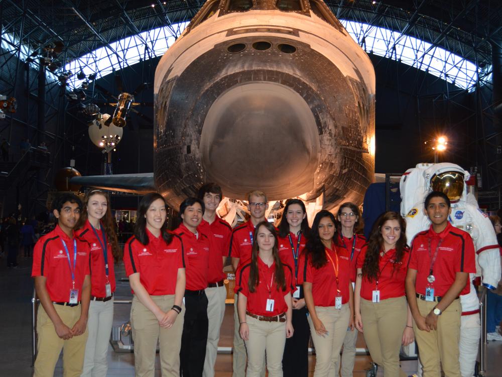 Explainers at the Udvar-Hazy Center