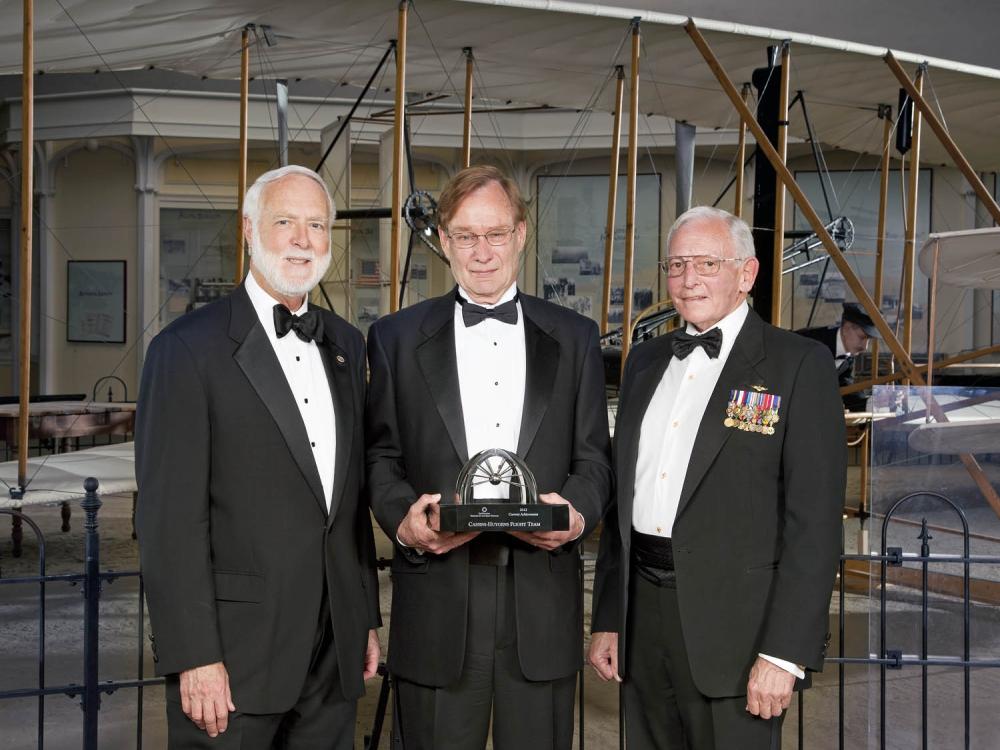 Trophy Current Achievement Winner 2012 - Cassini-Huygens Flight Team