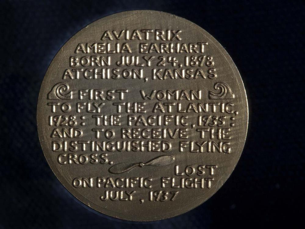 Amelia Earhart Medal (Back)