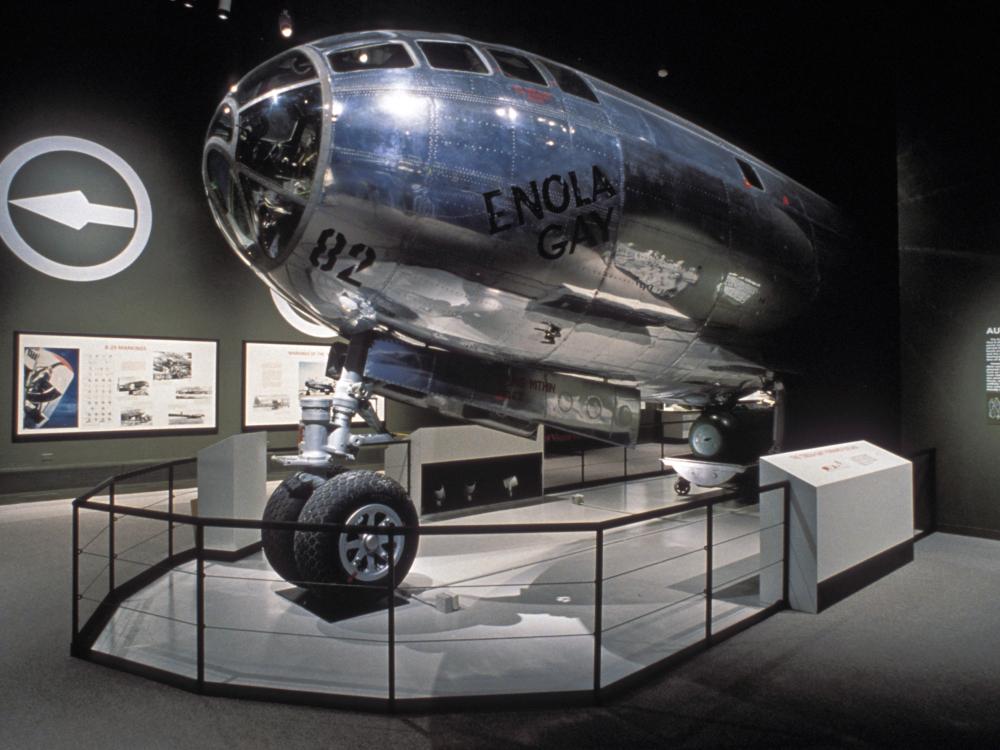 Boeing B-29 Superfortress Enola Gay