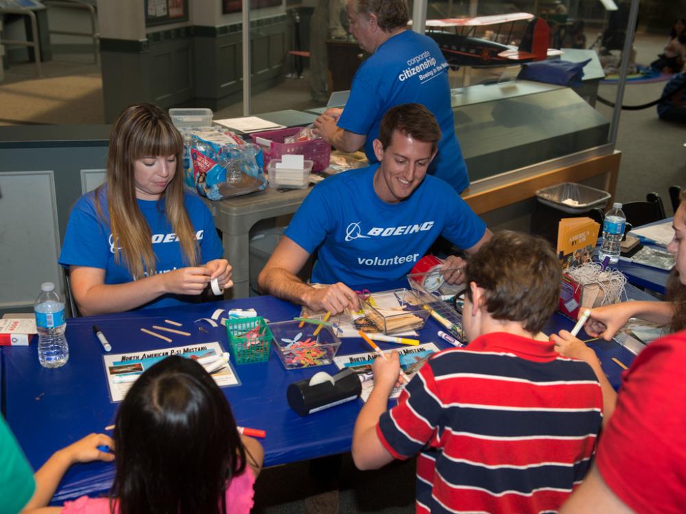 Boeing Volunteers 