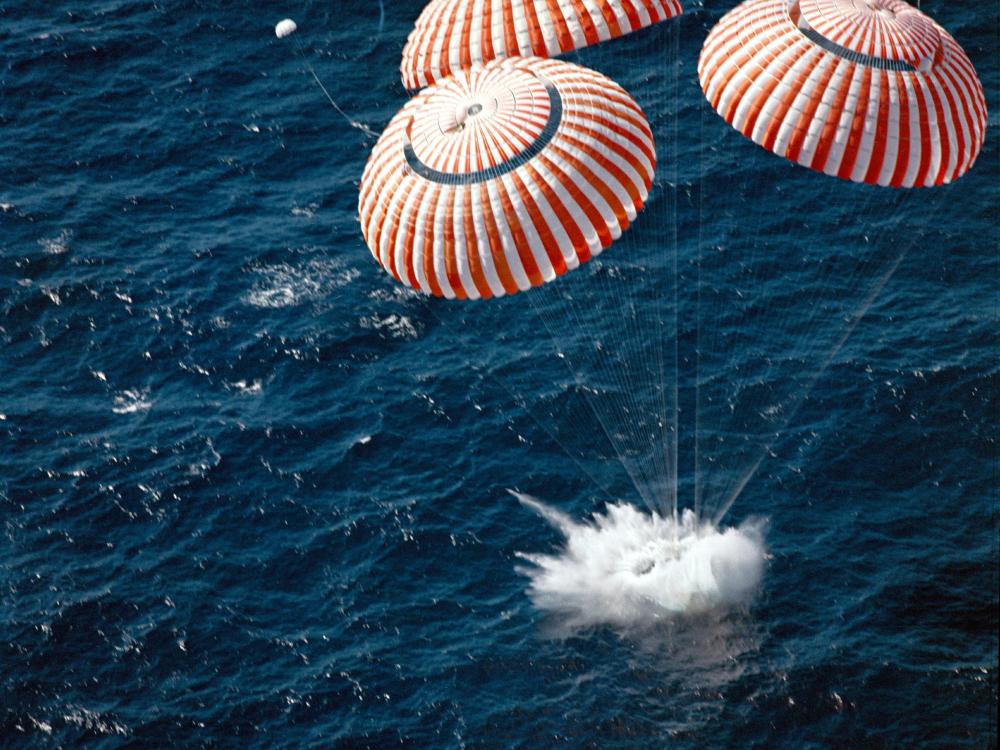 Apollo 16 spacecraft touches down in the central Pacific Ocean 