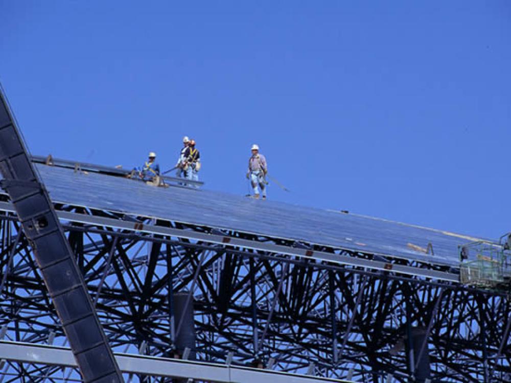 A roof for the Udvar-Hazy Center Space Hangar