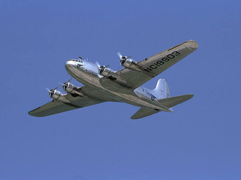 Boeing Stratoliner arrival at Dulles Airport