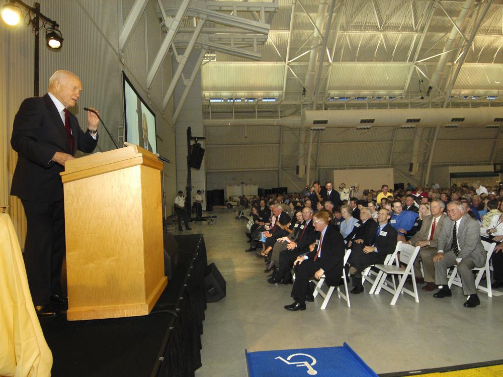 Glenn Inaugurates Lecture Series at Udvar-Hazy