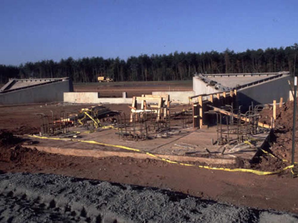 Udvar-Hazy Center North hangar door footings