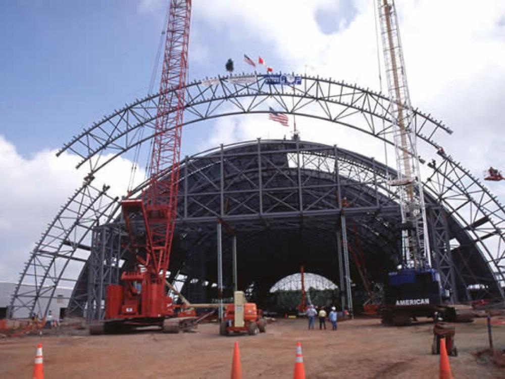 An Udvar-Hazy Center truss comes together