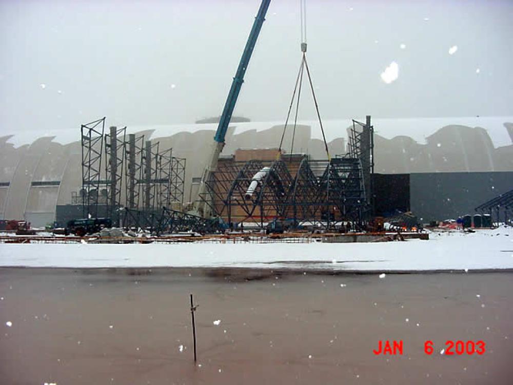 Udvar-Hazy Center Space Hangar trusses up!