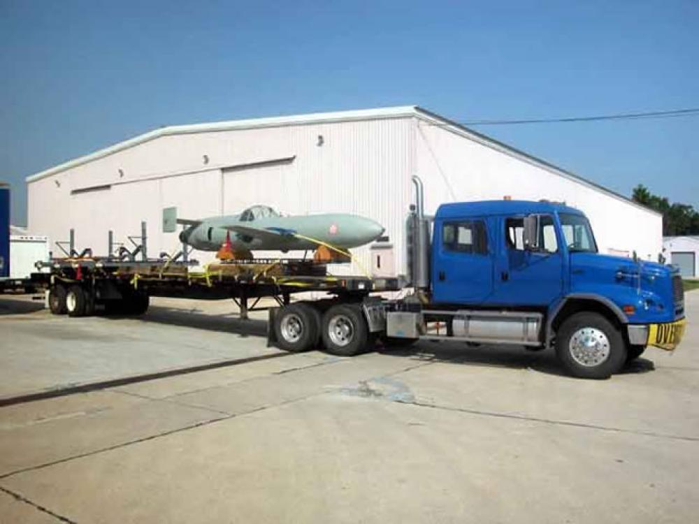 Aircraft moving to Udvar-Hazy Center