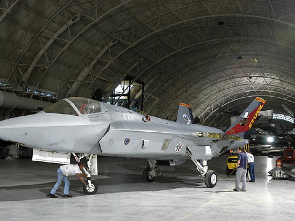 X-35B arrives at the Udvar-Hazy Center