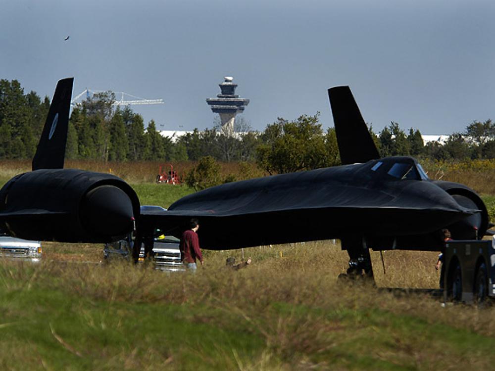 SR-71 Moves to Udvar-Hazy Center