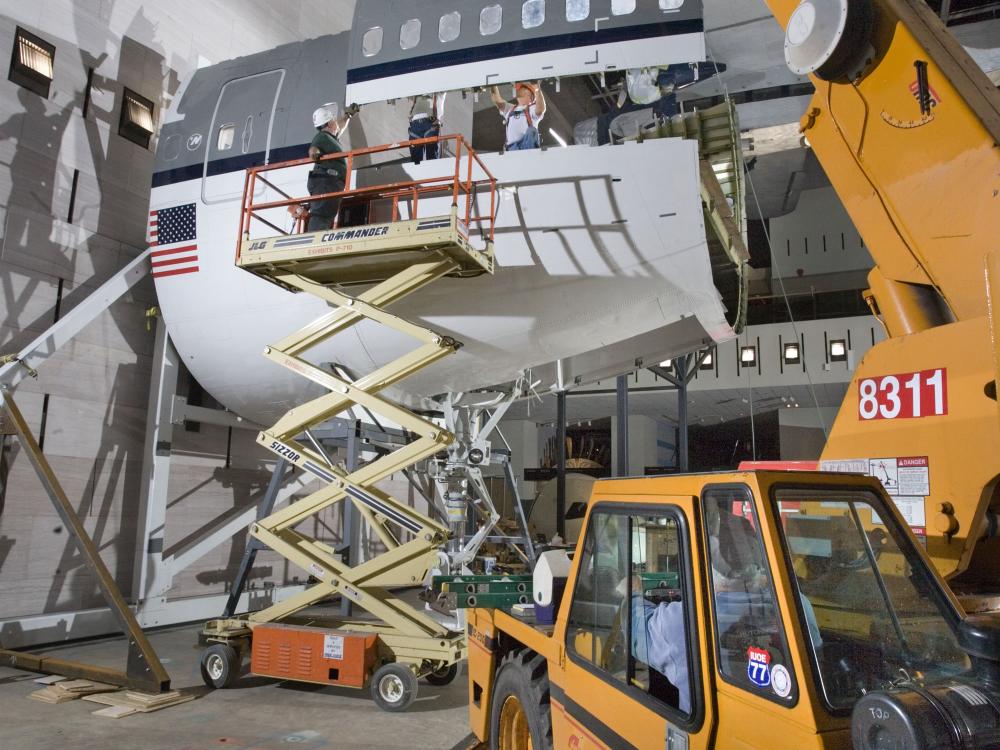 America by Air - Boeing 747 Forward Fuselage Installation