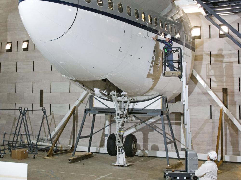 America by Air - Boeing 747 Forward Fuselage Installation