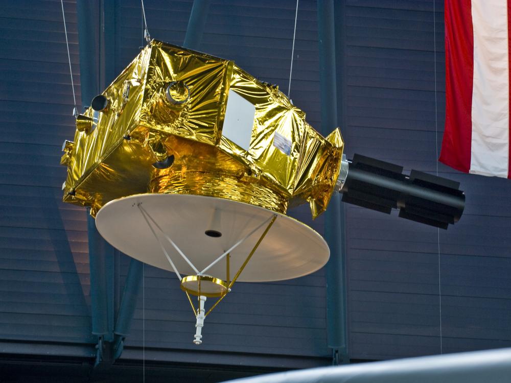 New Horizons Full-Scale Model