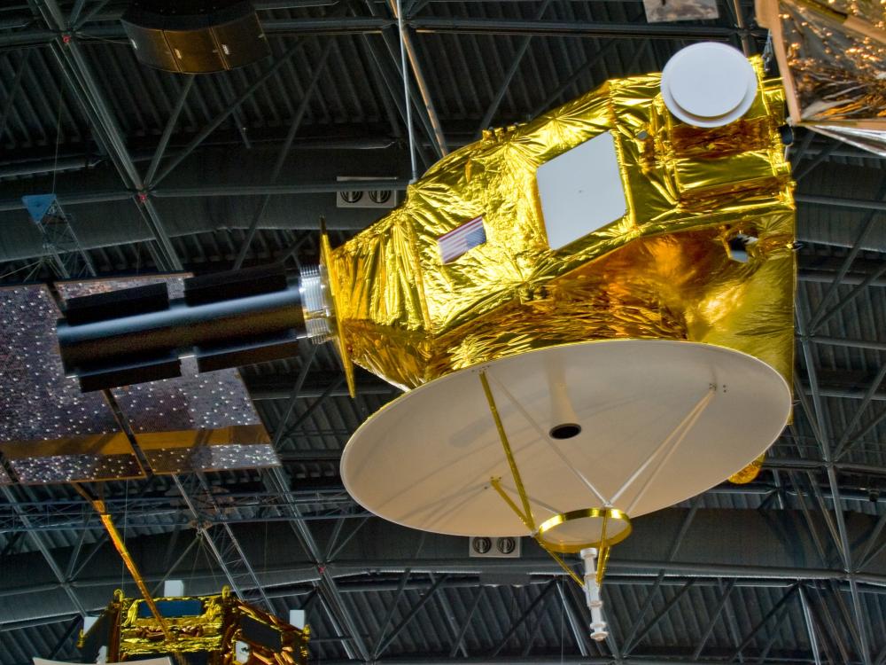 New Horizons Full-Scale Model