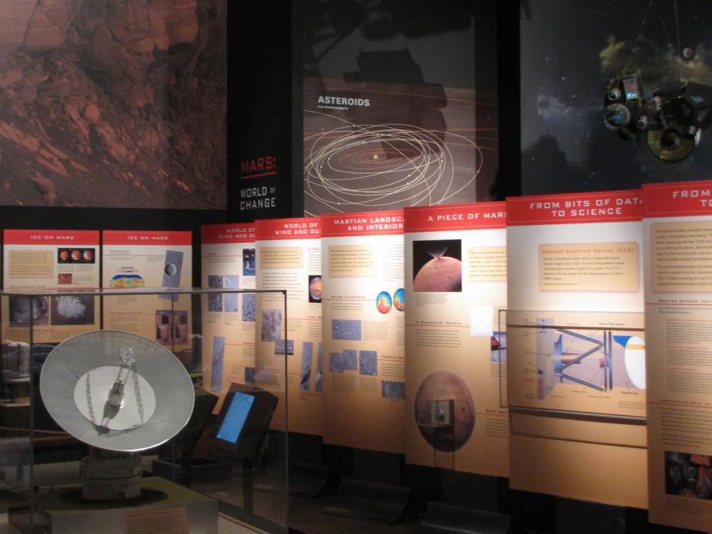 Exploring the Planets Gallery -- Mars Section