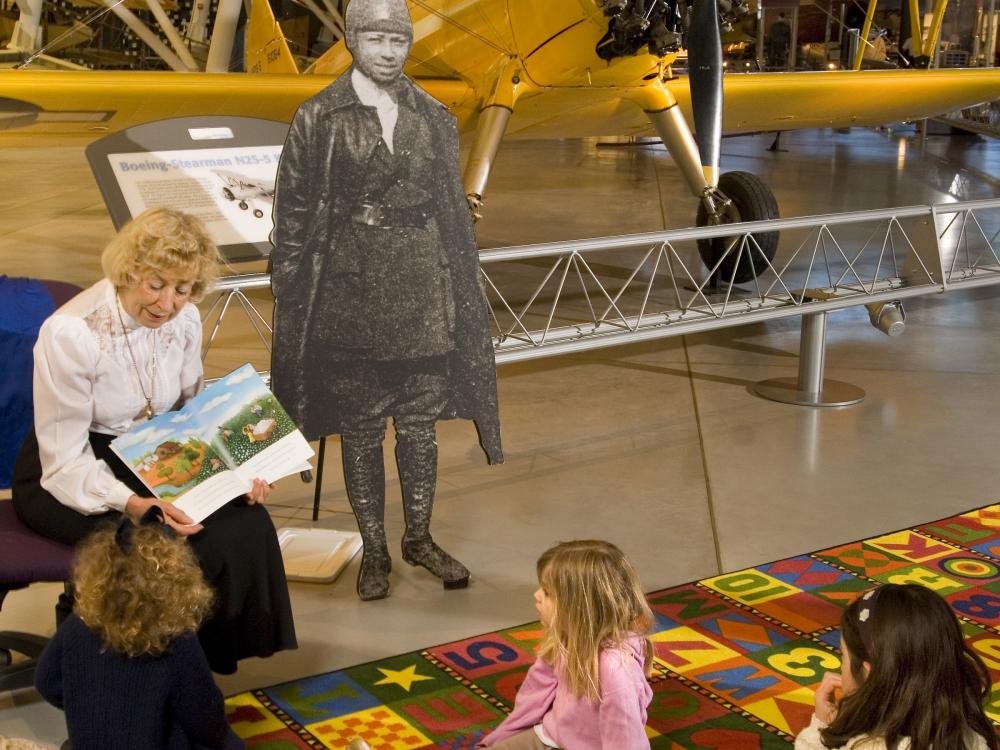 Story Time at the Steven F. Udvar-Hazy Center