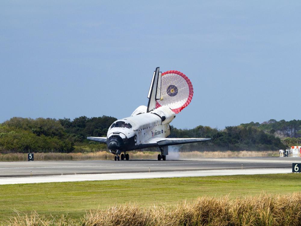 Space Shuttle Discovery Lands after its Final Flight