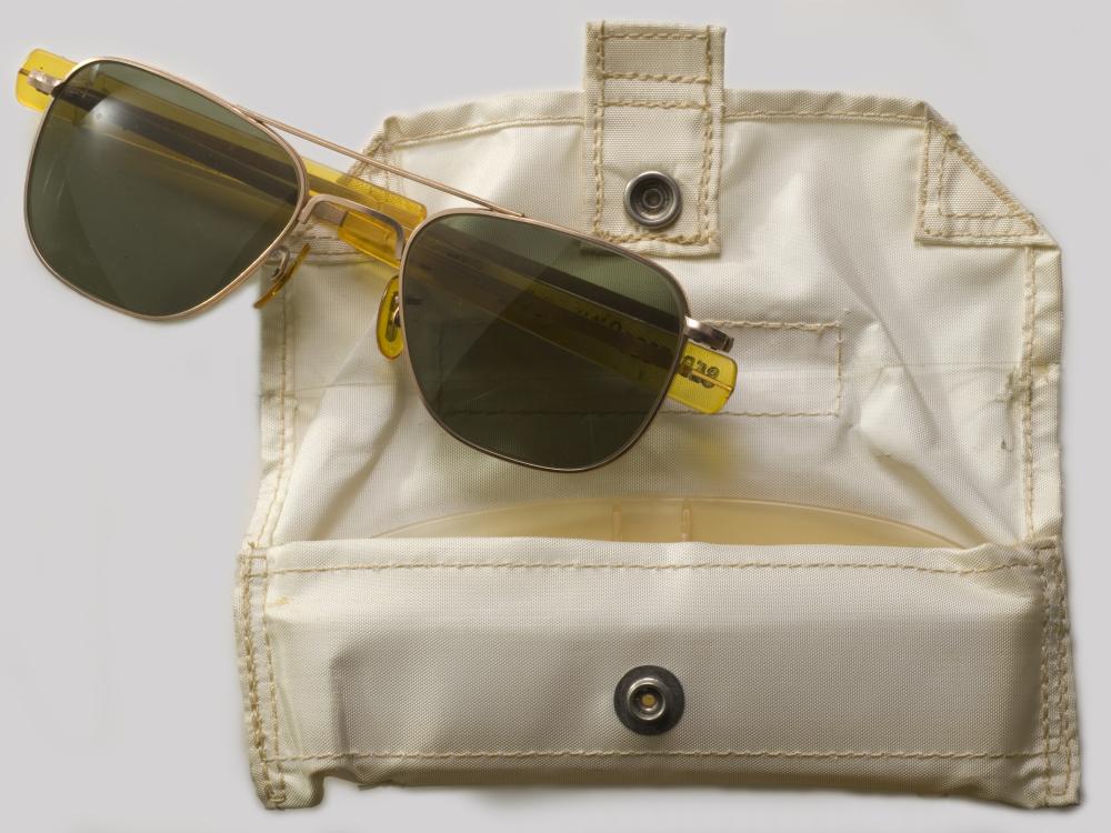 Apollo Sunglasses with case