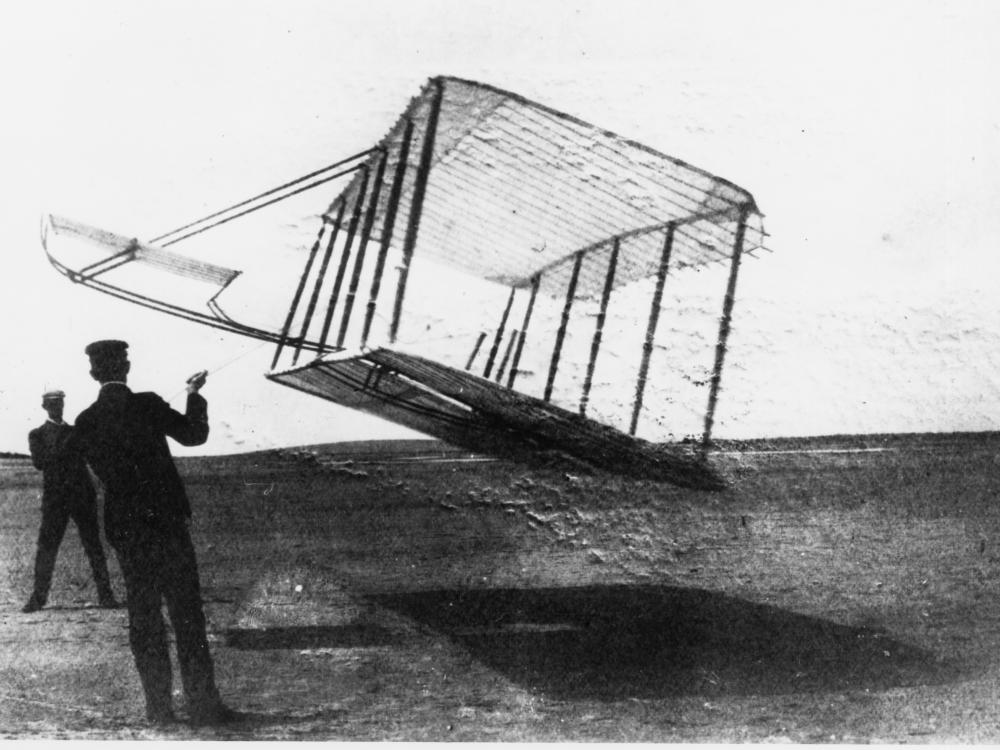 Kiting the 1901 Wright Glider