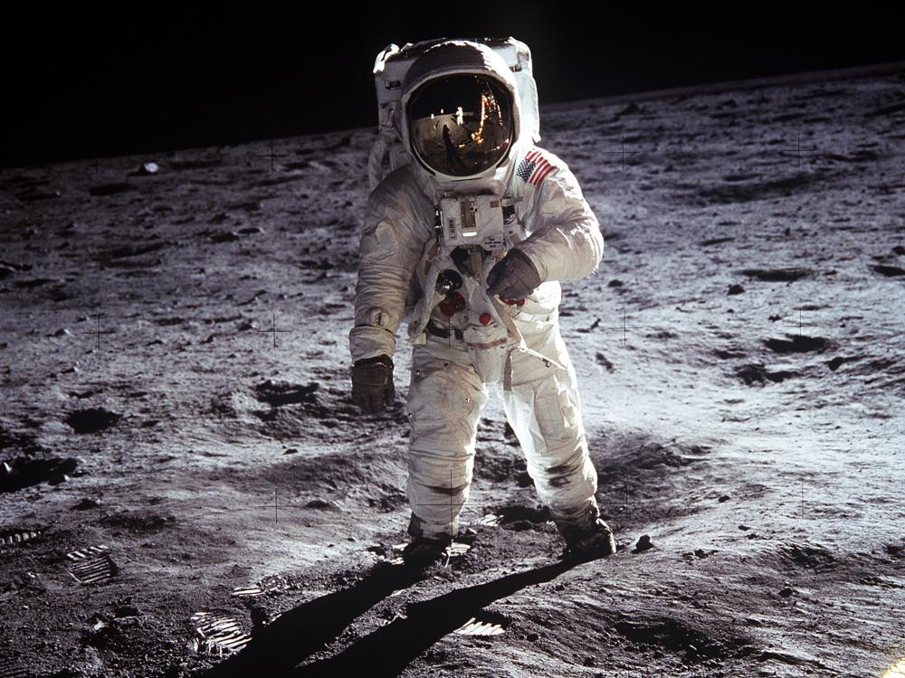 Why Do People Persist in Denying the Moon Landings? | National Air and  Space Museum