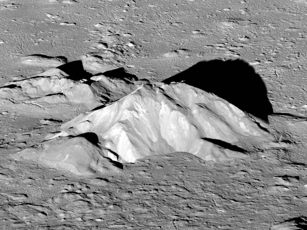 Image of the central peak of Tycho Crater on the Moon.