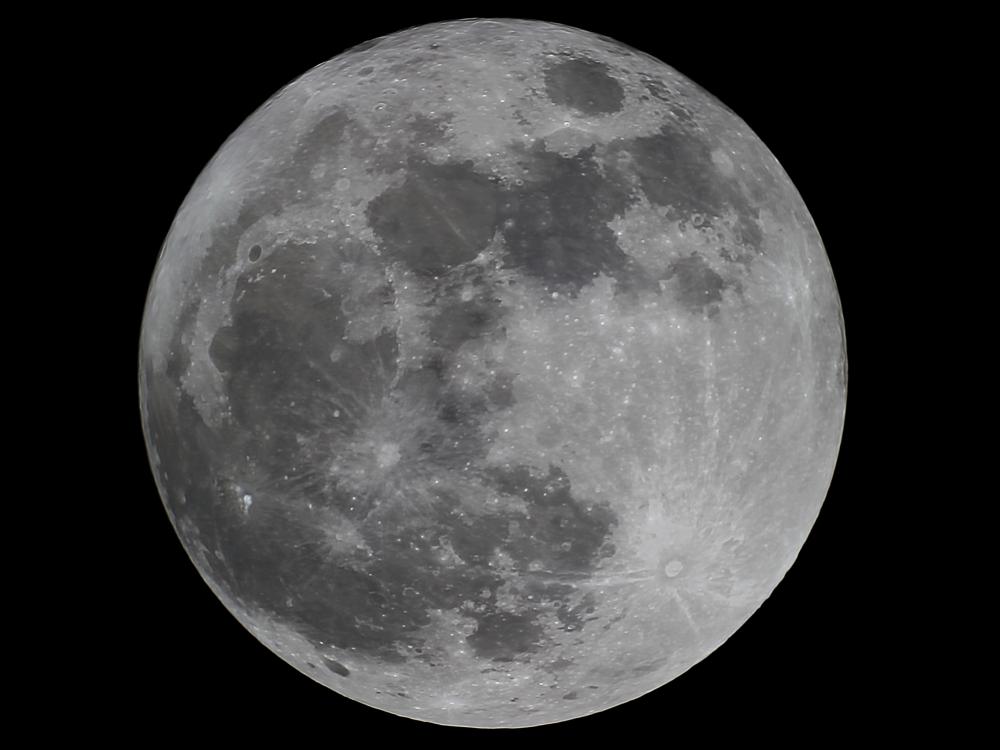 Test This Supermoon Illusion Tomorrow | National Air and Space Museum